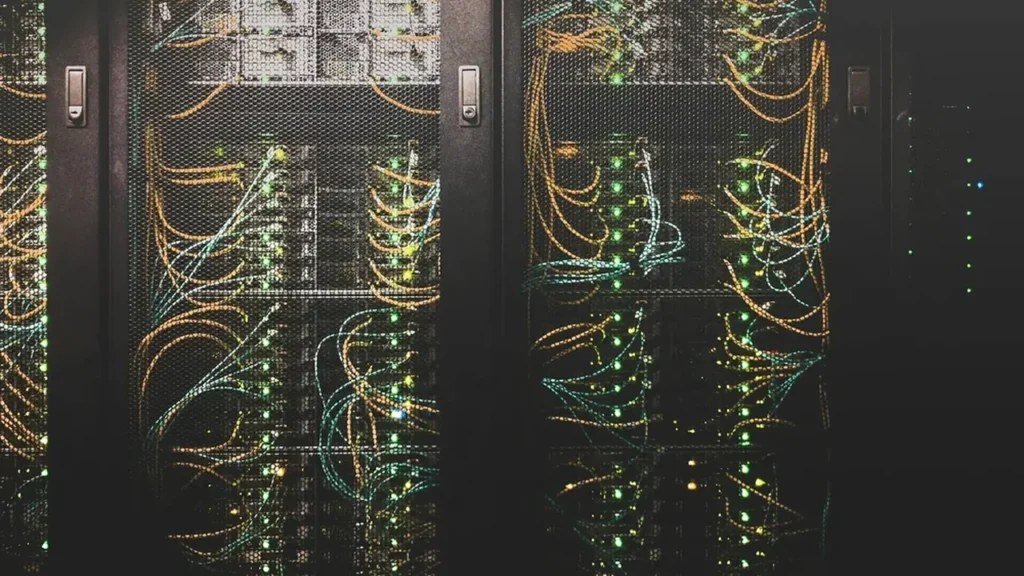 Physical network and server rack cabling in a data centre