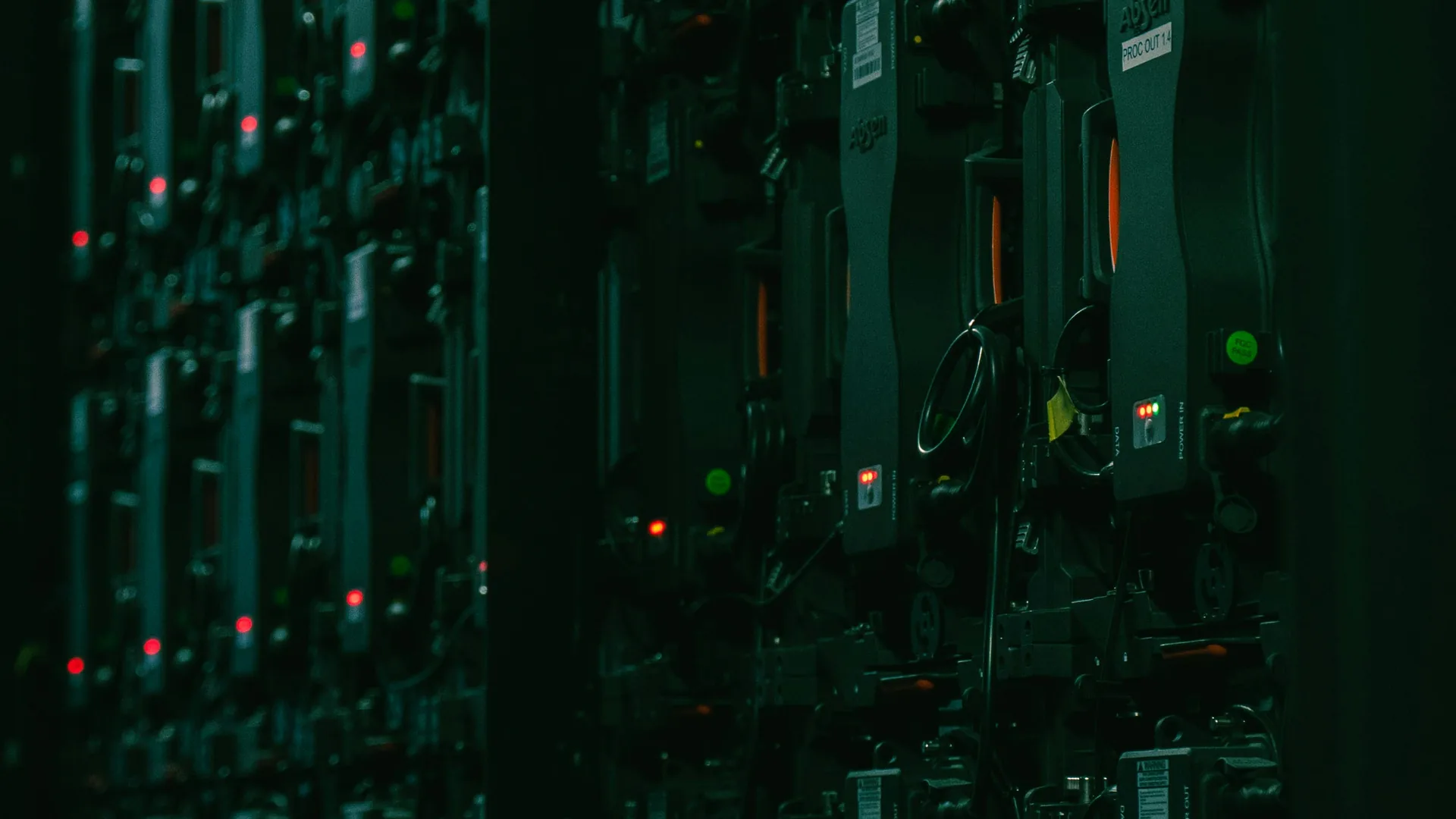 Server Security & Continuity service imagery